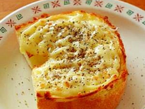 ◆ペッパー風味◆チーズじゃこマヨトースト◆